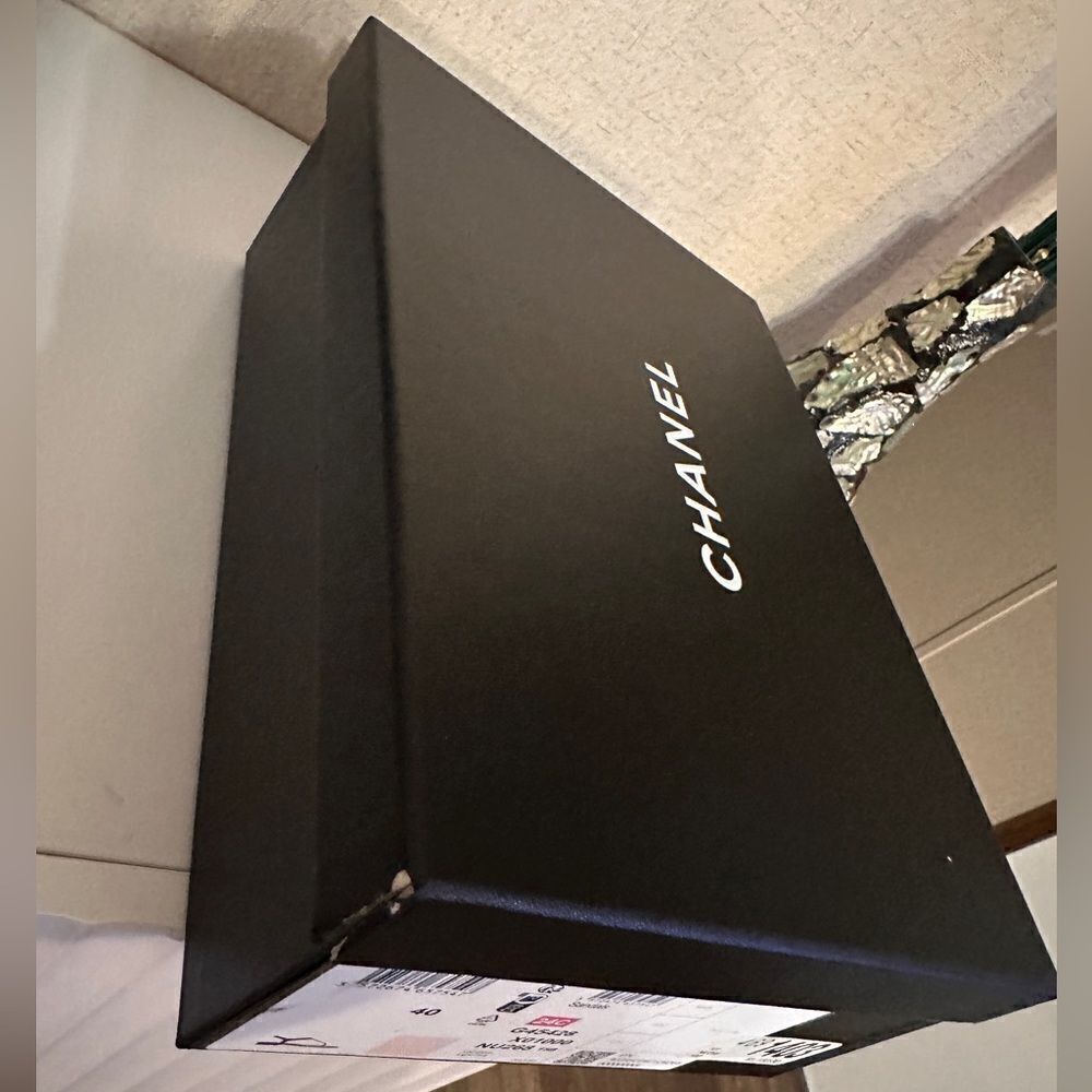"Authentic Chanel Box - Sold As-Is" - Picture 15 of 17